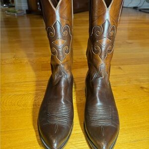 Lucchese classic Men’s vintage Leather Cowboy Boots Size 12
